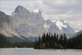 Maligne Lake